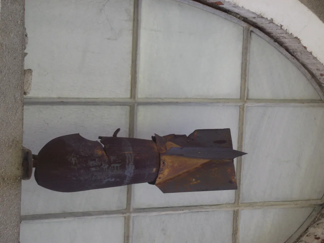 Voici la bombe qui aurait incendié le tissage, dérobée en 2014